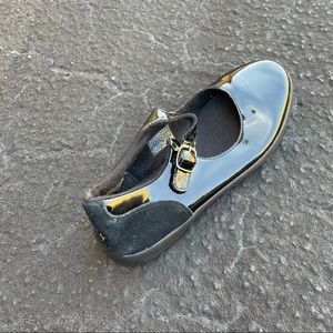 Right Side Only UGG Dorothea Mary Jane right side only Women-SZ 6